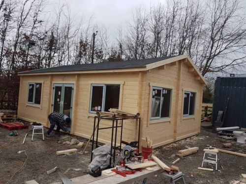 b1252599 2b17 4130 9c41 0c87adf84878